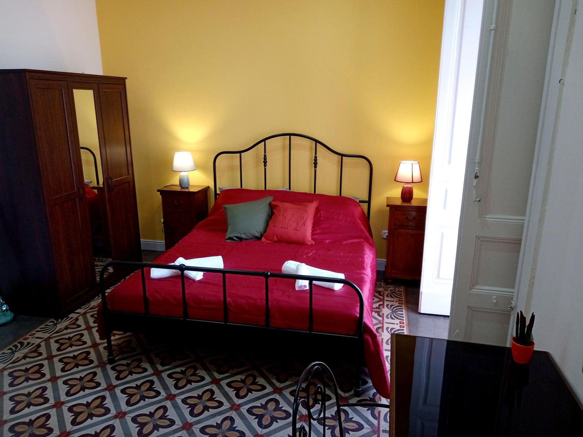 Medinat House Apartment คาตาเนีย ภายนอก รูปภาพ
